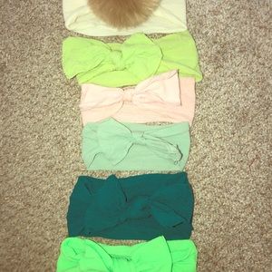 Baby bling bow (7) gently used